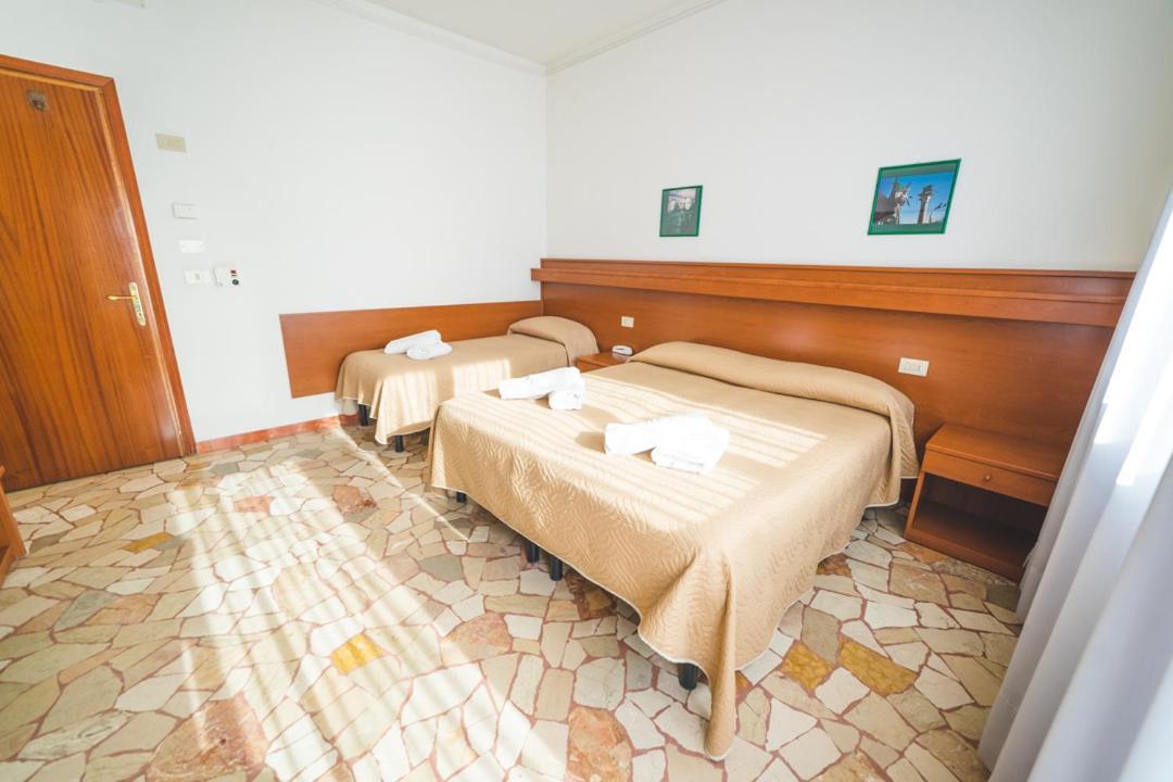 Hotel Grand Prix Sottomarina Εξωτερικό φωτογραφία