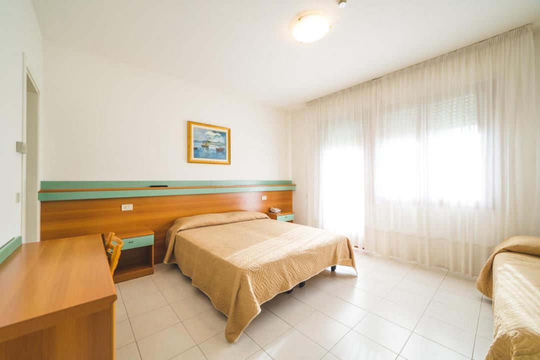 Hotel Grand Prix Sottomarina Εξωτερικό φωτογραφία